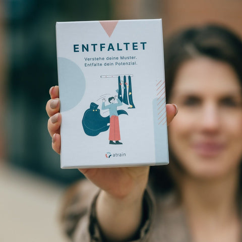 Hard Copy Bundle: Karten + Reflexionsbuch